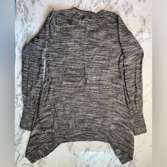 Logo Lori Goldstein Gray Black Cashmere Blend Sweatshirt Size XS Trendy fits - Picture 2 of 8